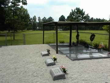 Garland Family Cemetery photo